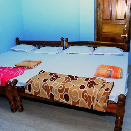 Kenchas Beach Resort Gokarna  Bagian luar foto